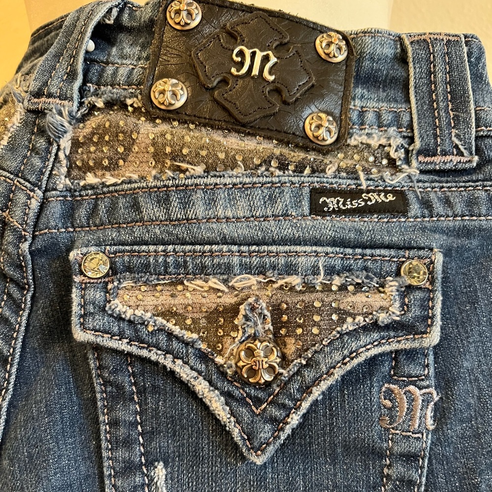 Miss Me JP5002-43 Boot Jeans. Size 27.